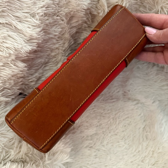 Dooney and Bourke - Picture 6 of 7